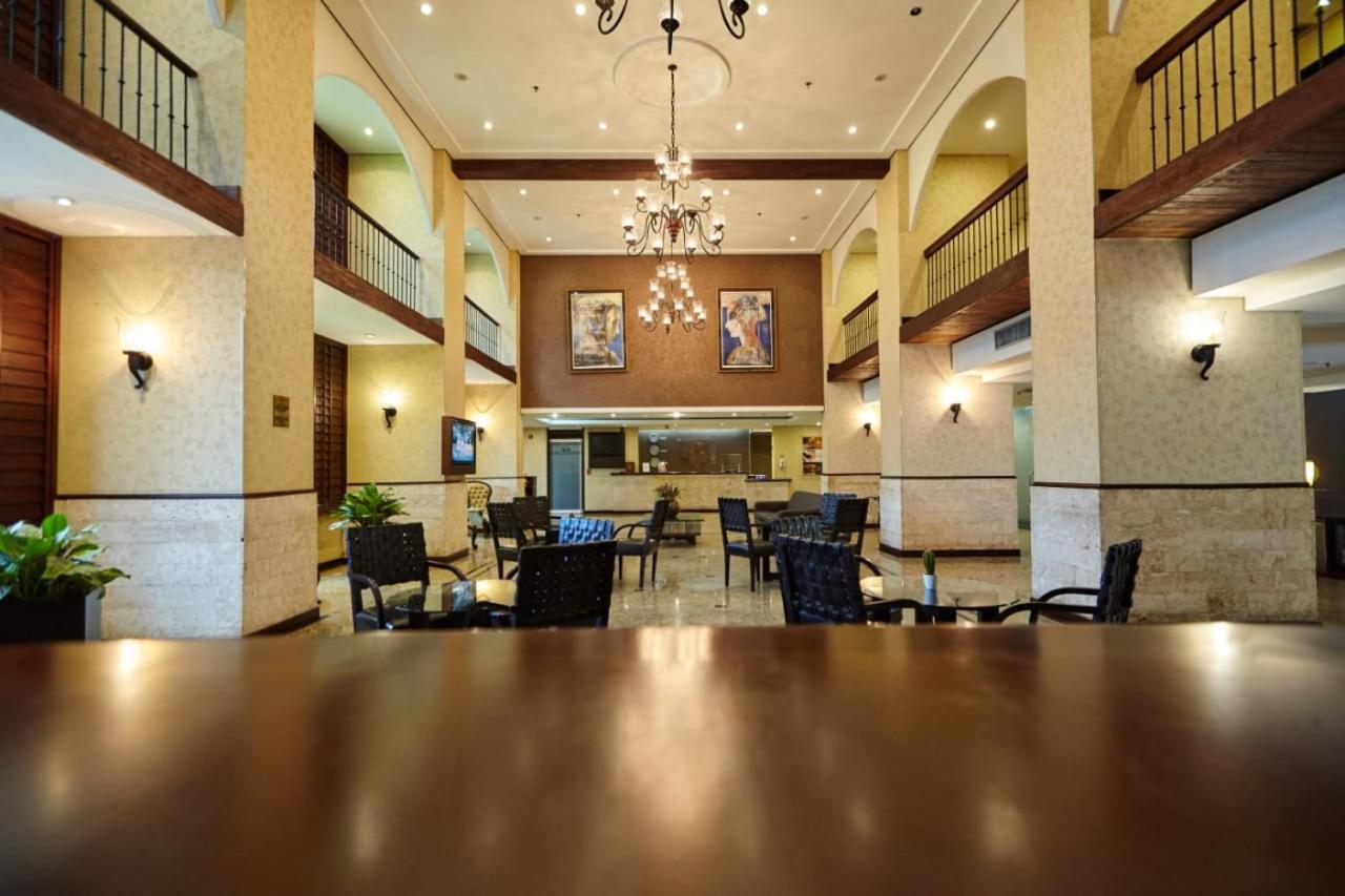 Eurobuilding Express Maiquetia Otel Dış mekan fotoğraf The lobby of the hotel