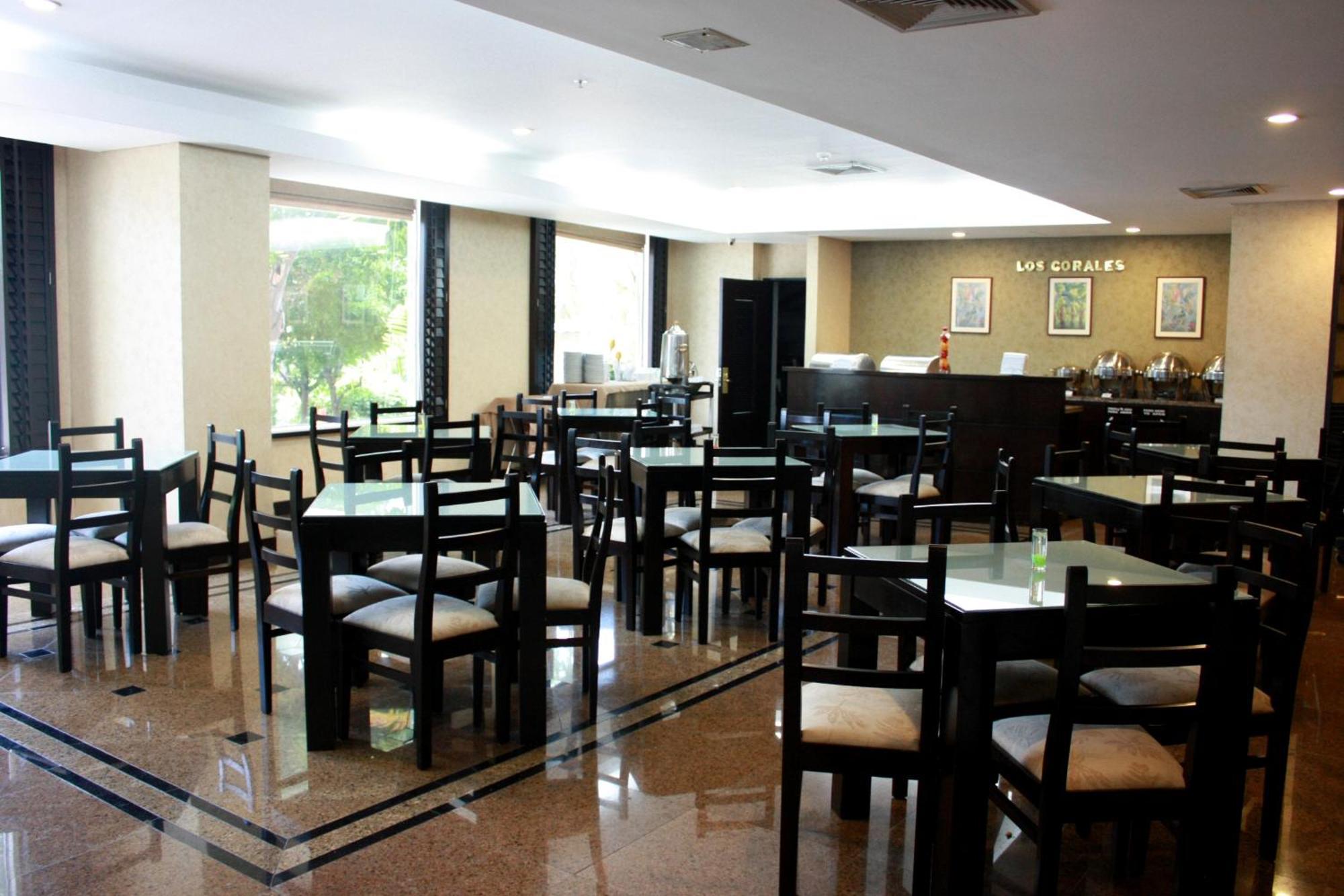 Eurobuilding Express Maiquetia Otel Dış mekan fotoğraf The restaurant