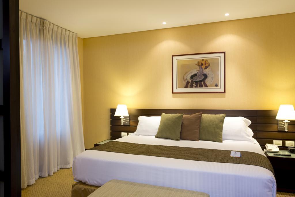 Eurobuilding Express Maiquetia Otel Dış mekan fotoğraf A bedroom at the hotel