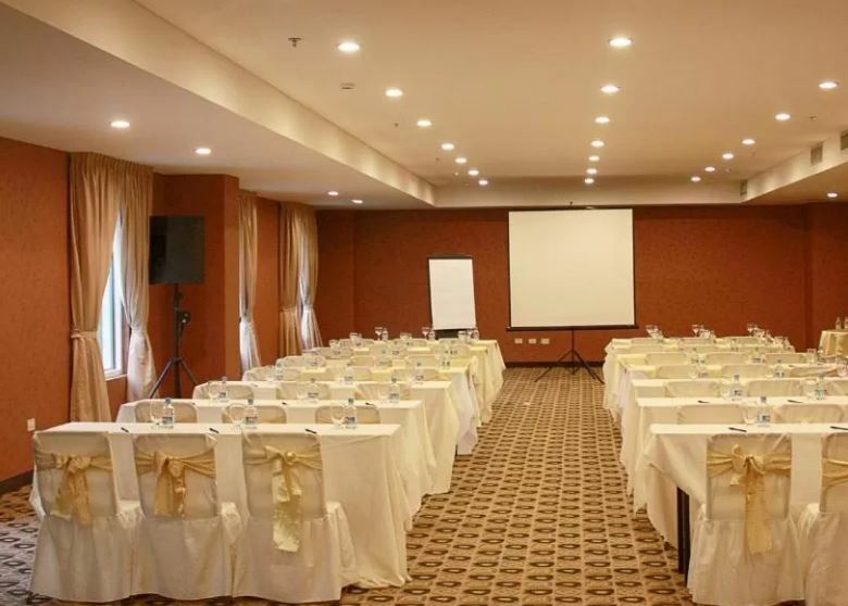 Eurobuilding Express Maiquetia Otel Dış mekan fotoğraf Meeting room